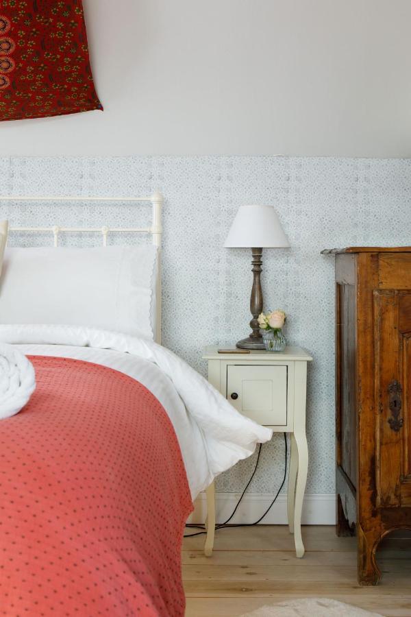 Woodfield Wellbeing Apartment Oving Bagian luar foto