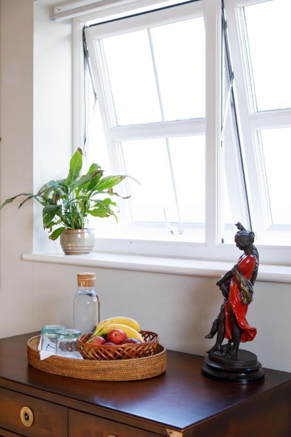 Woodfield Wellbeing Apartment Oving Bagian luar foto